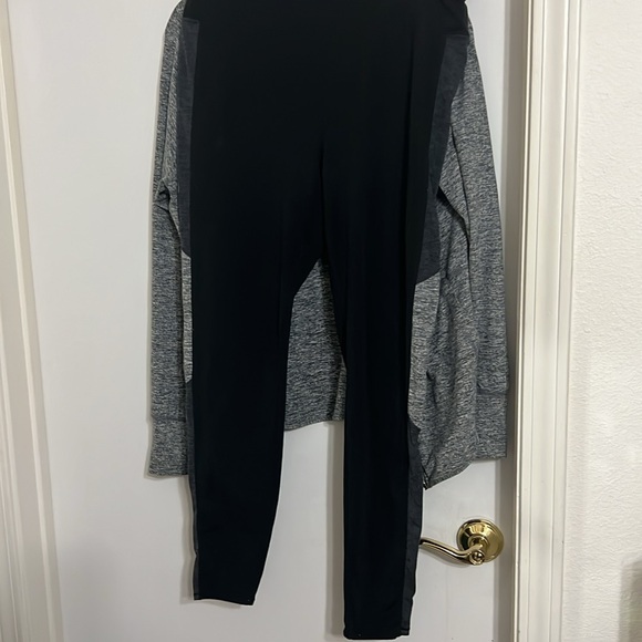 Tangerine matching jacket and leggings. - Picture 5 of 11